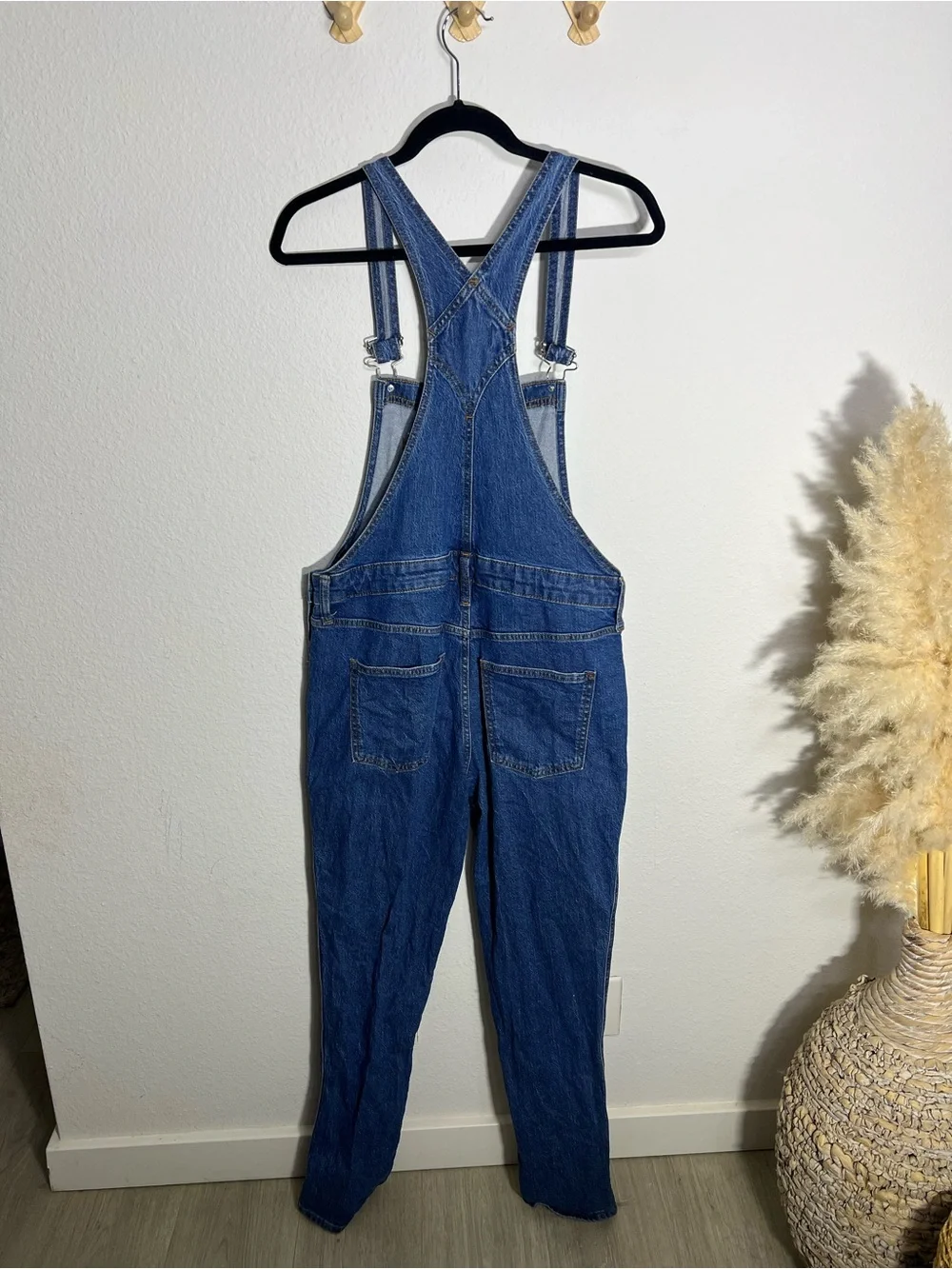 UNIVERSAL THREAD • denim bob overalls medium blue wash size 6